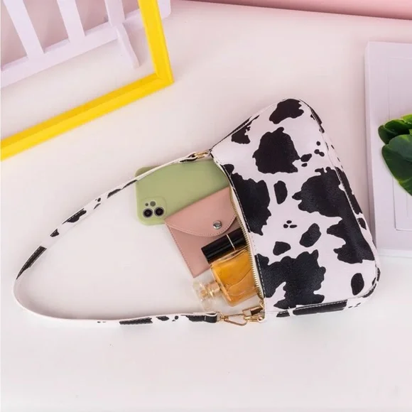 Cow Pattern Shoulder Bag - Picture 4 of 4